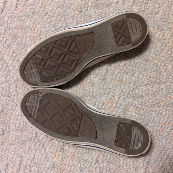 White Converse Shoreline - Picture 4 of 5